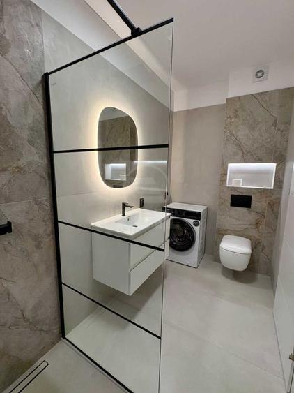 Apartament cu 2 camere semidecomandat în Florești