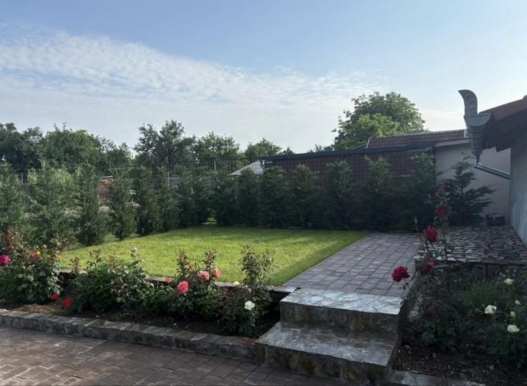 Casă cu 3 camere în Marghita
