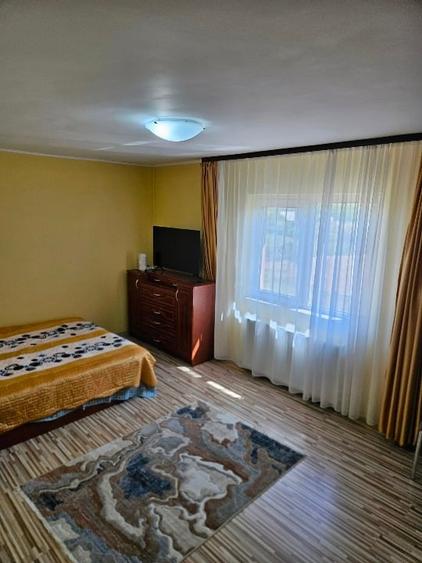 Casă individuală cu 5 camere cu Garaj în Dancu
