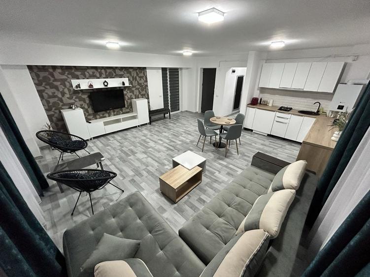 Apartament cu 2 camere decomandat în Exterior Vest