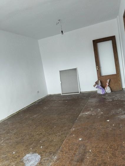 Apartament cu 2 camere decomandat în Mioriței