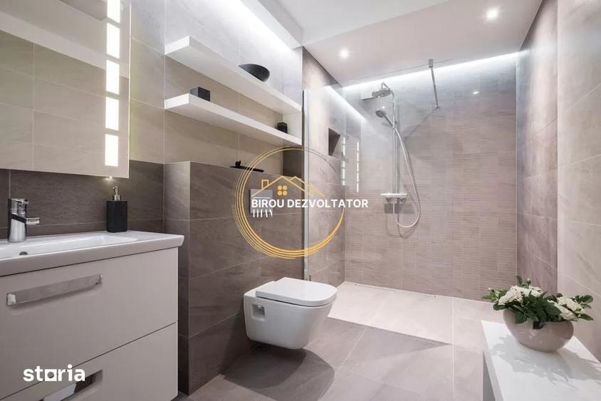 Apartament cu 4 camere decomandat în Titan