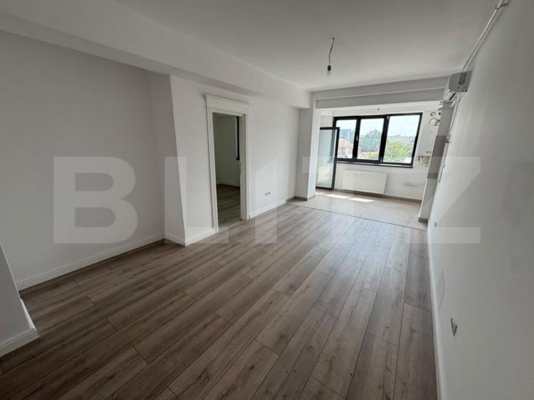 Apartament cu 2 camere semidecomandat în Central