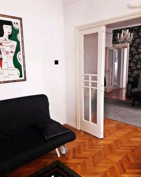Apartament cu 3 camere semidecomandat, mobilat în Tineretului