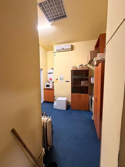 Spațiu comercial, de 60 mp, în Universitate