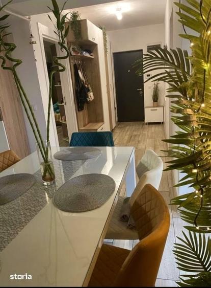 Apartament cu 3 camere în Rovine