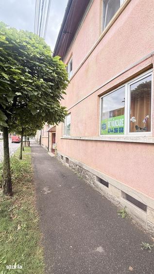 Apartament cu 3 camere în Valea Roșie