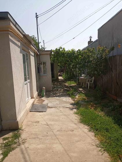 Casă cu 4 camere cu Teren 320 Mp în Brăilița