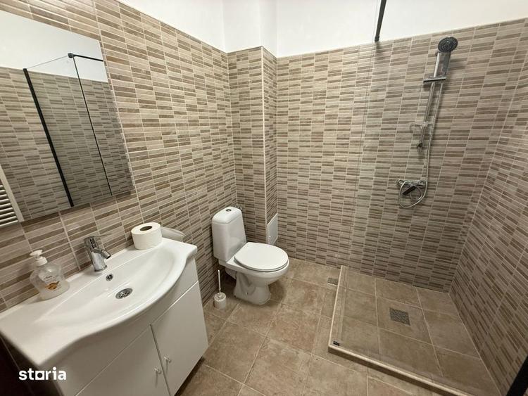Casă cu 4 camere cu Teren 261 Mp în Rovine