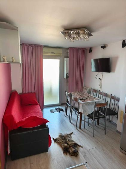 Apartament cu 2 camere decomandat în E3