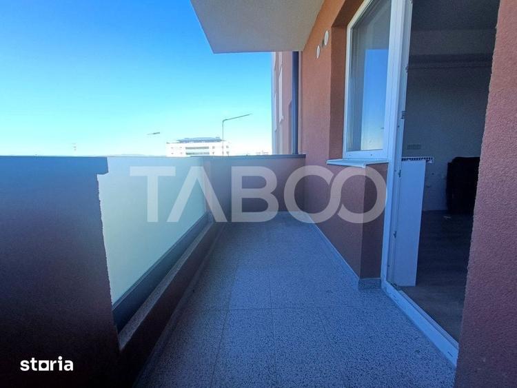 Apartament cu 3 camere decomandat în Tineretului