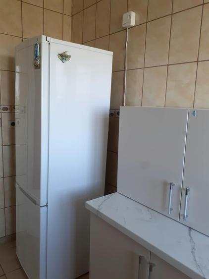Apartament cu 2 camere decomandat în Uverturii