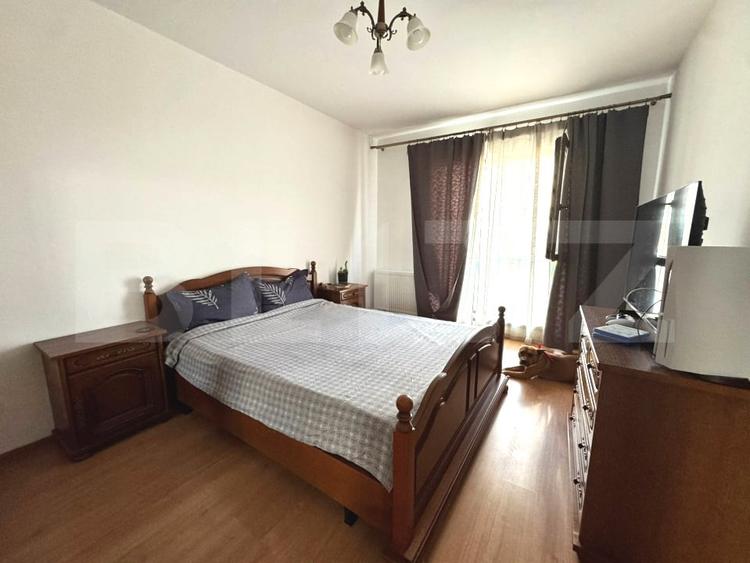 Apartament cu 2 camere decomandat, mobilat în Tractorul