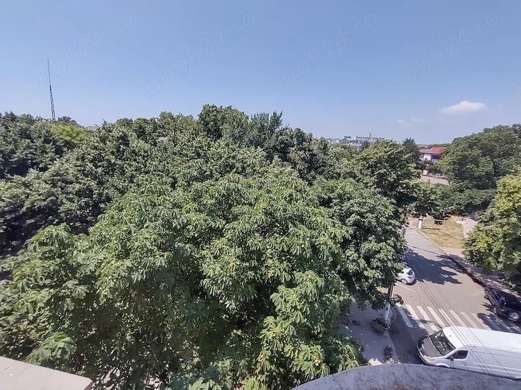Apartament cu 3 camere decomandat în Ultracentral