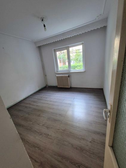 Apartament cu 2 camere decomandat în Valea Lupului