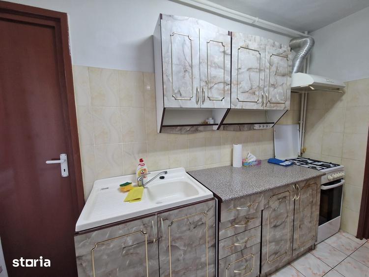 Apartament cu 3 camere în Tudor Vladimirescu