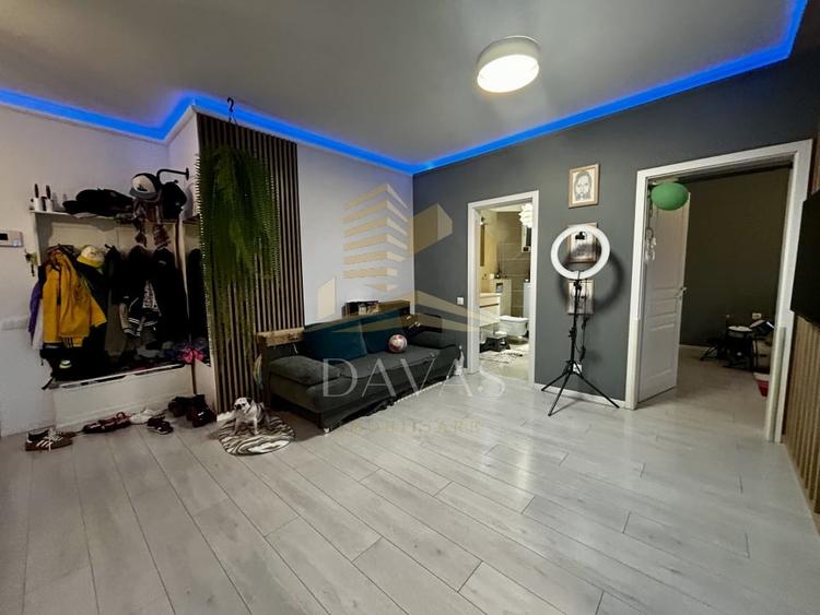 Apartament cu 2 camere semidecomandat, mobilat în Borhanci