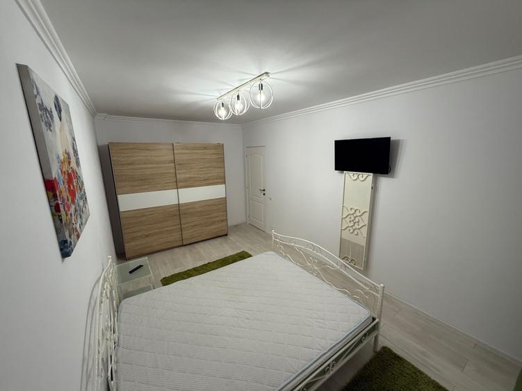 Apartament cu 2 camere decomandat în Exterior Vest