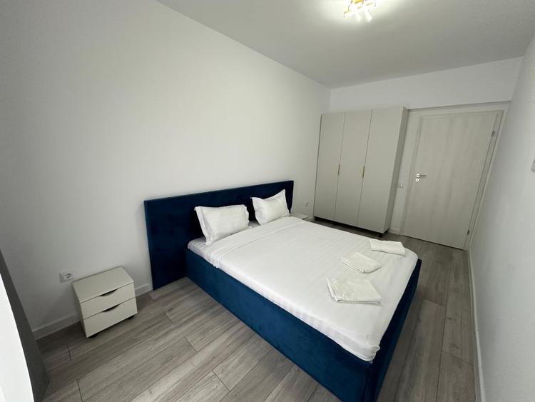 Apartament cu 3 camere decomandat, mobilat în Rafinaria Vega