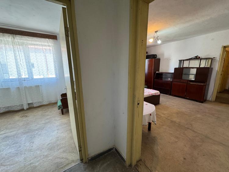 Apartament cu 2 camere semidecomandat în Zahana
