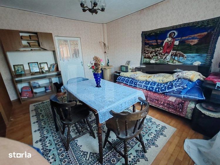 Casă cu 6 camere cu Teren 3000 Mp în Surduc