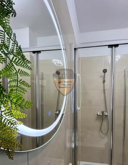 Apartament cu 3 camere decomandat, mobilat în Mamaia