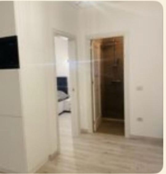 Casă cu 2 camere cu Teren 53 Mp în Central