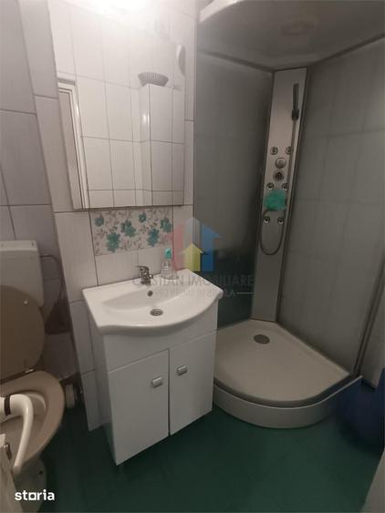 Garsonieră în Școlilor
