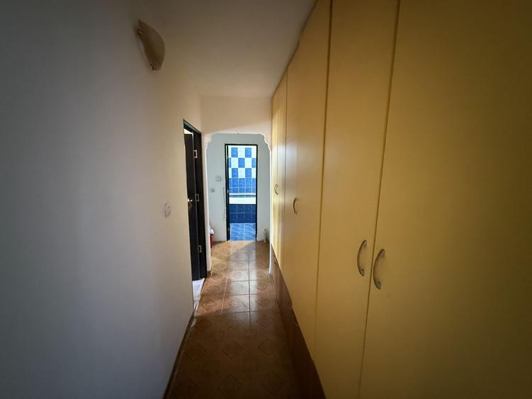 Apartament cu 3 camere decomandat, mobilat în Tomis Nord