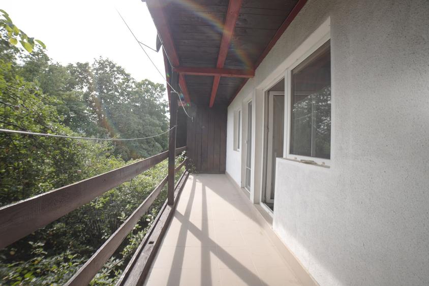 Casă individuală cu 5 camere cu Teren 1364 Mp în Brebu