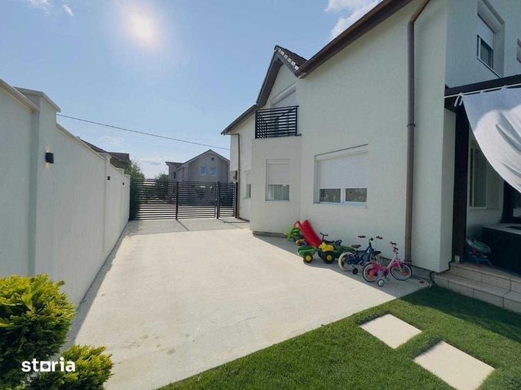 Casă cu 4 camere cu Teren 160 Mp în Paleu