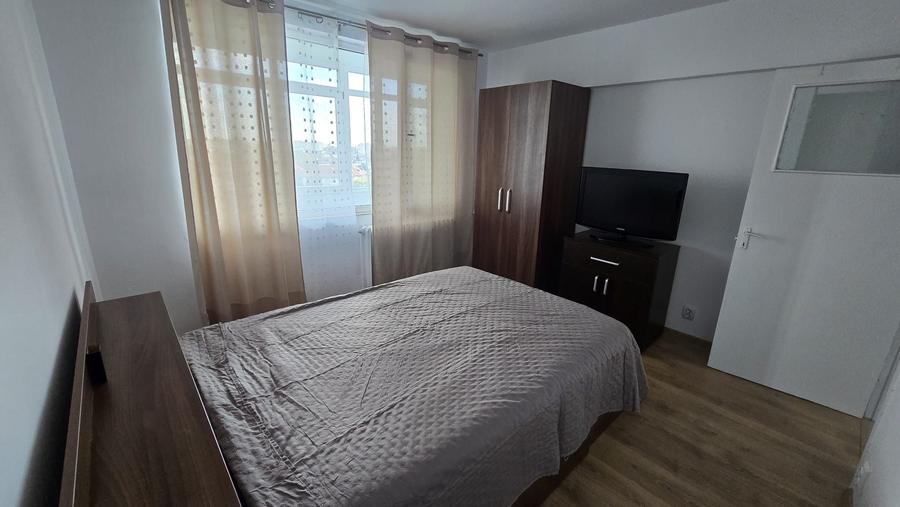 Apartament cu 2 camere semidecomandat în Giurgiului