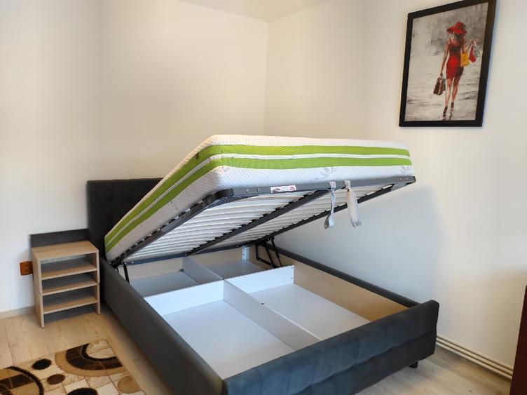 Apartament cu 2 camere decomandat în Gara