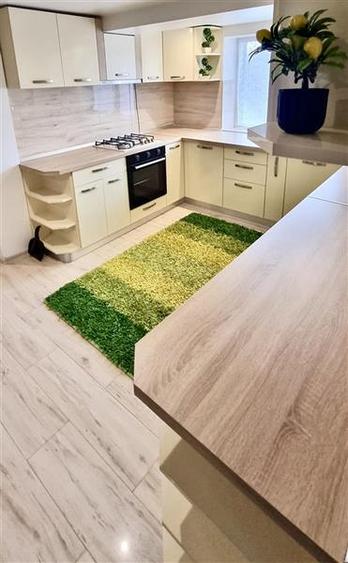 Apartament cu 3 camere circular, mobilat în Copou