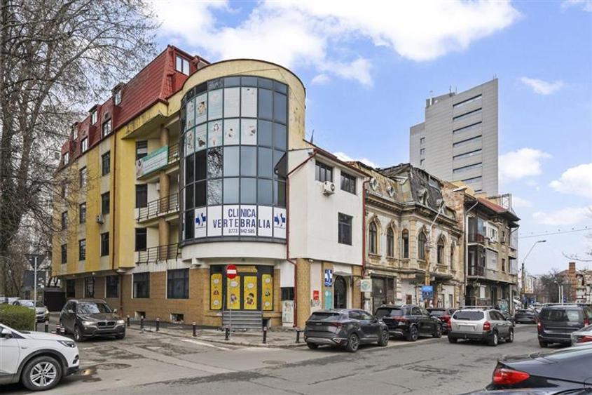 Birou, de 164 mp, în Central