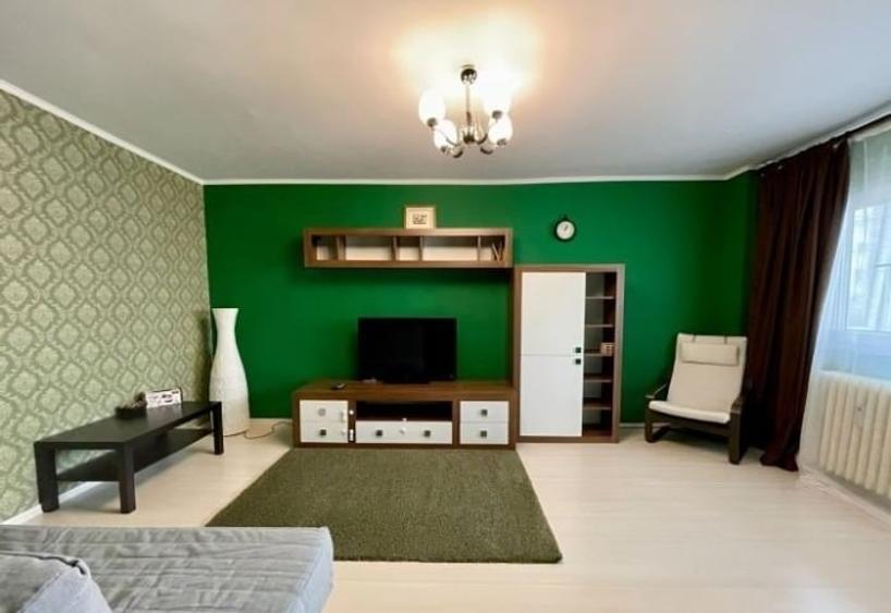 Apartament cu 2 camere decomandat în Titan