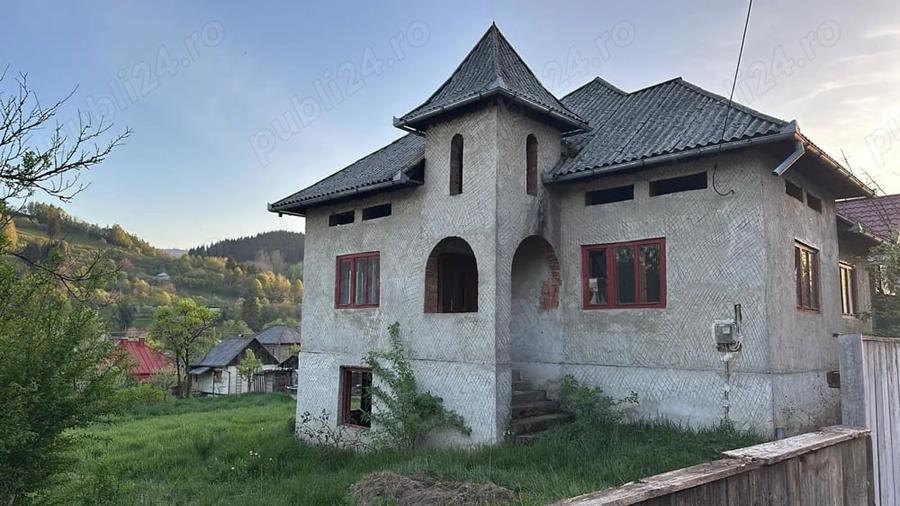 Casă cu 3 camere în Săliște