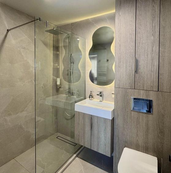 Apartament cu 2 camere semidecomandat, mobilat în Cișmigiu