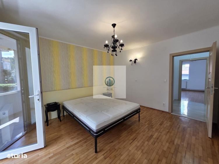Apartament cu 3 camere decomandat în Deve