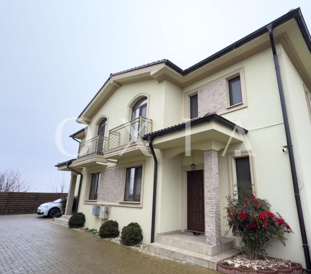 Duplex cu 4 camere cu Canalizare în Chișoda