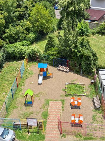Apartament cu 4 camere în Păcurari