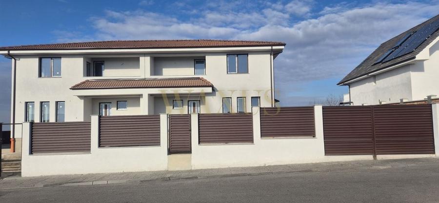 Duplex cu 4 camere cu Canalizare în Dezmir