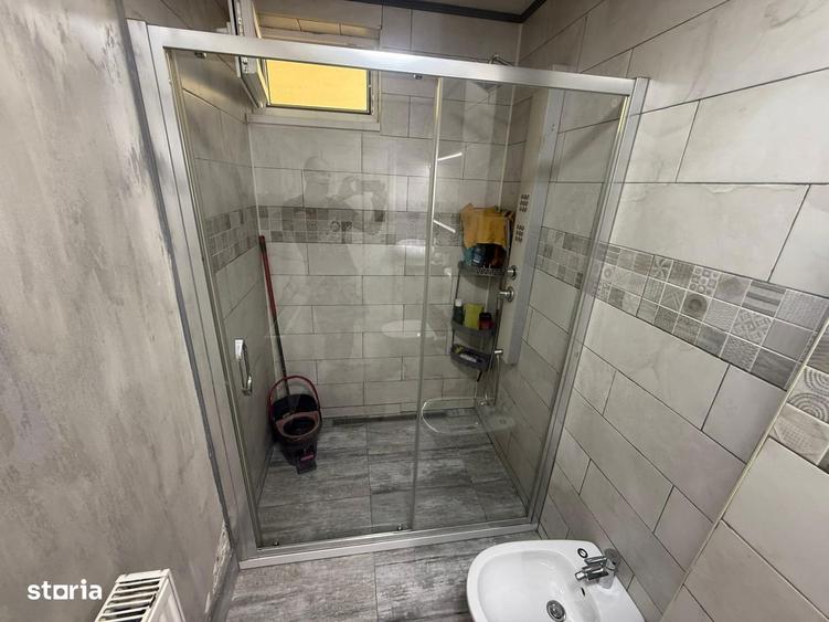 Casă cu 4 camere cu Teren 30 Mp în Dobroești