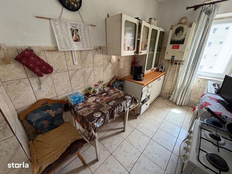 Apartament 2 camere, etaj 7 - zona Cetate - 1