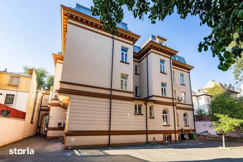 Casă cu 6 camere cu Teren 933 Mp în Cișmigiu