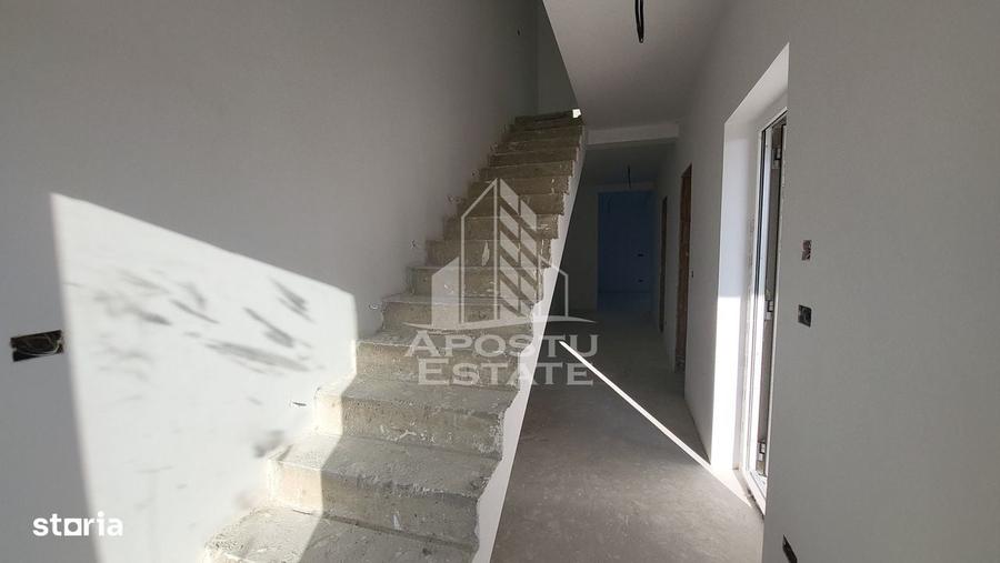 Casă cu 4 camere în Giarmata
