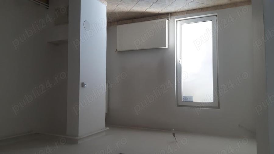 Spațiu comercial, de 60 mp, în Semicentral