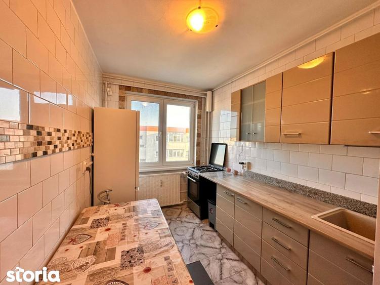 Apartament cu 2 camere decomandat în Tei