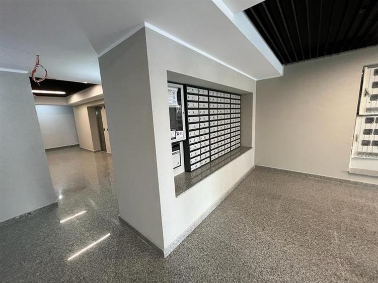 Apartament cu 3 camere decomandat în Rahova