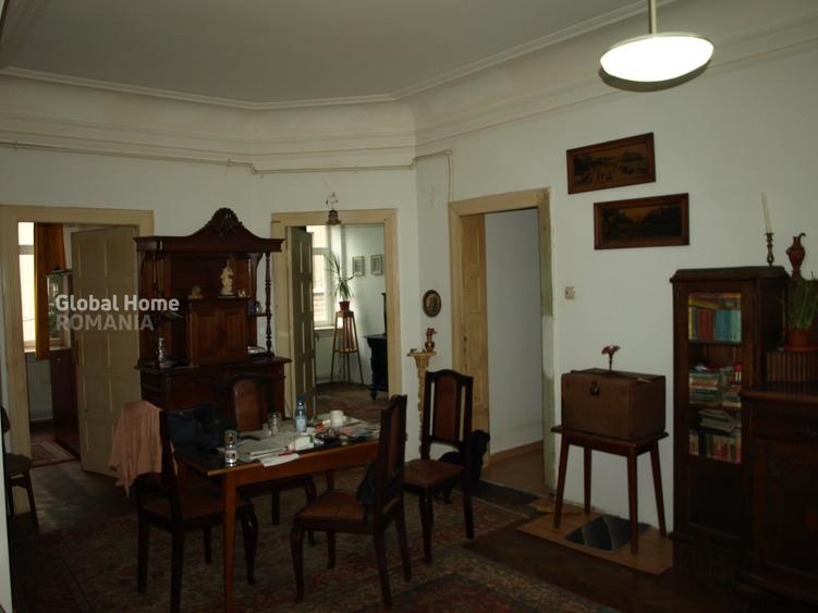 Apartament cu 3 camere decomandat în Armeneasca
